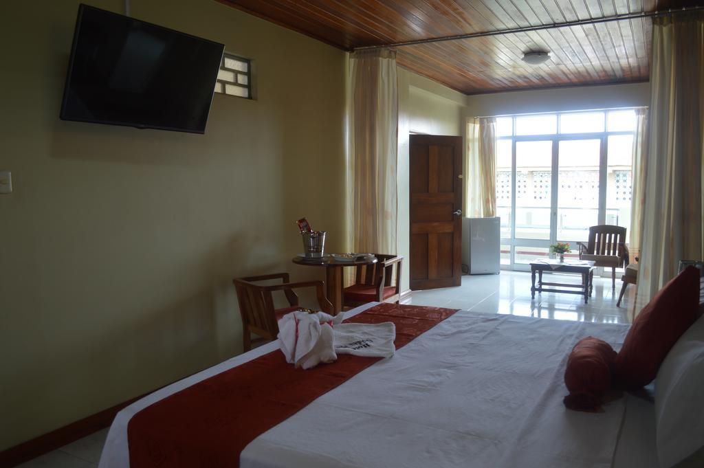 איקיטוס Hotel Golden Star חדר תמונה