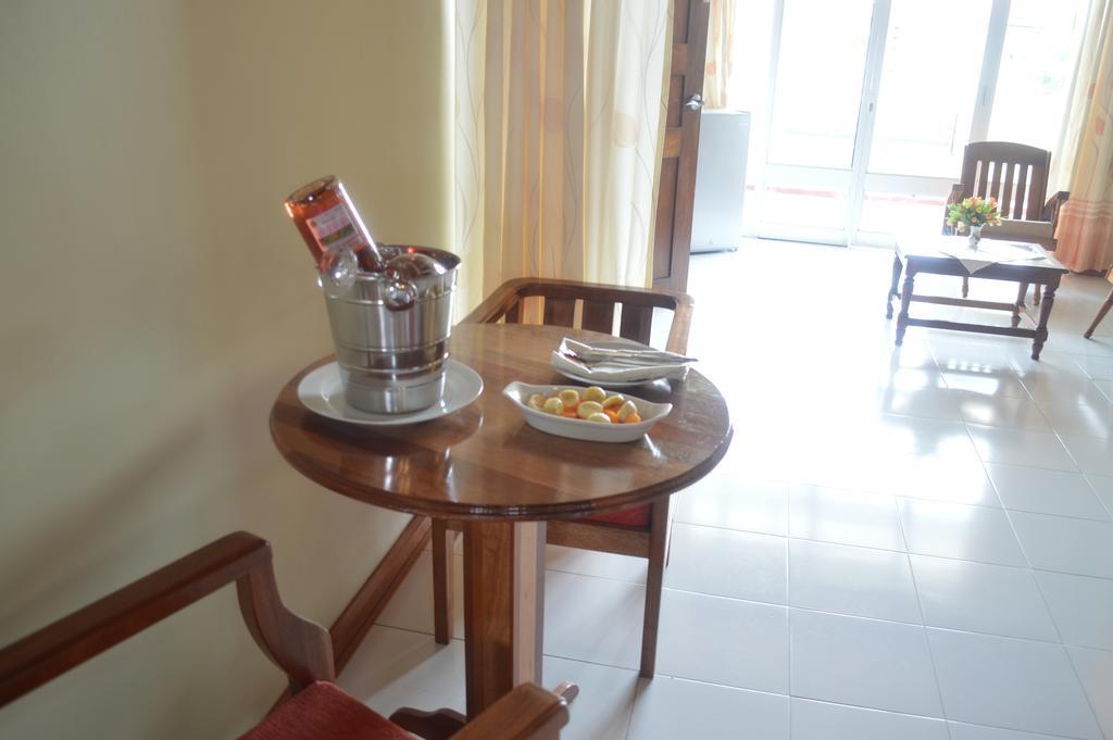 איקיטוס Hotel Golden Star מראה חיצוני תמונה