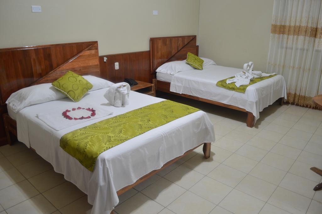 איקיטוס Hotel Golden Star מראה חיצוני תמונה