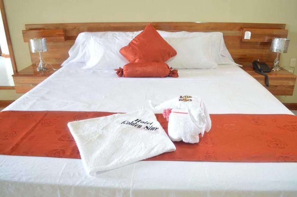 איקיטוס Hotel Golden Star מראה חיצוני תמונה