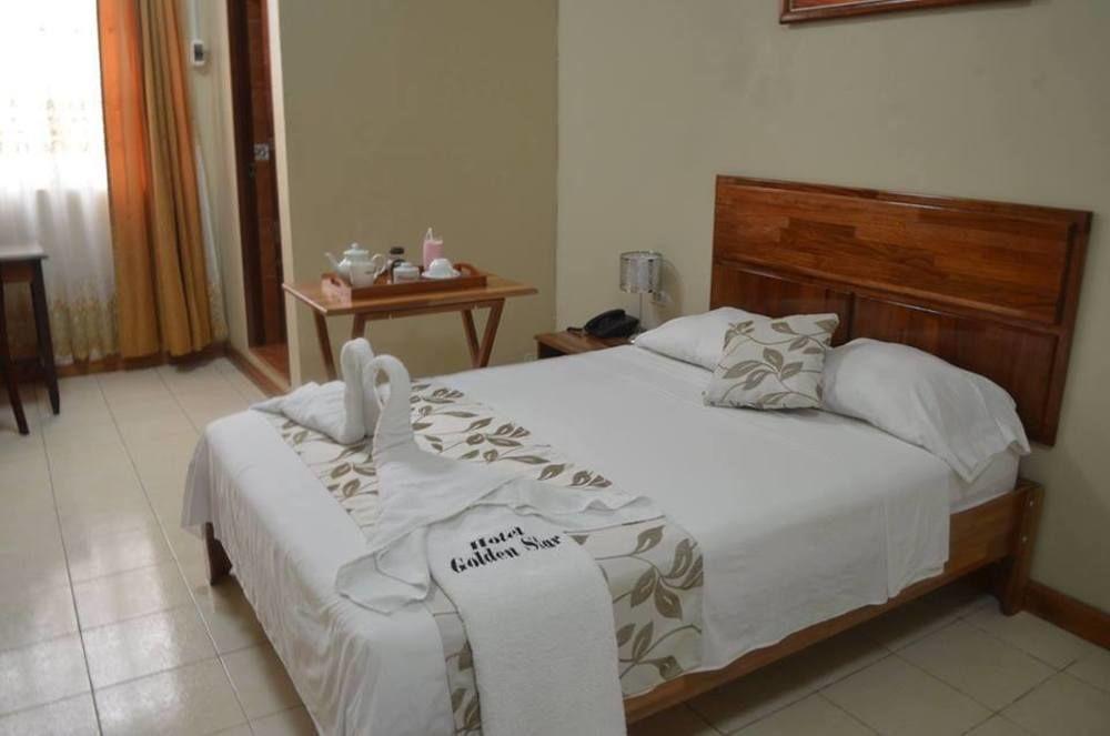 איקיטוס Hotel Golden Star מראה חיצוני תמונה