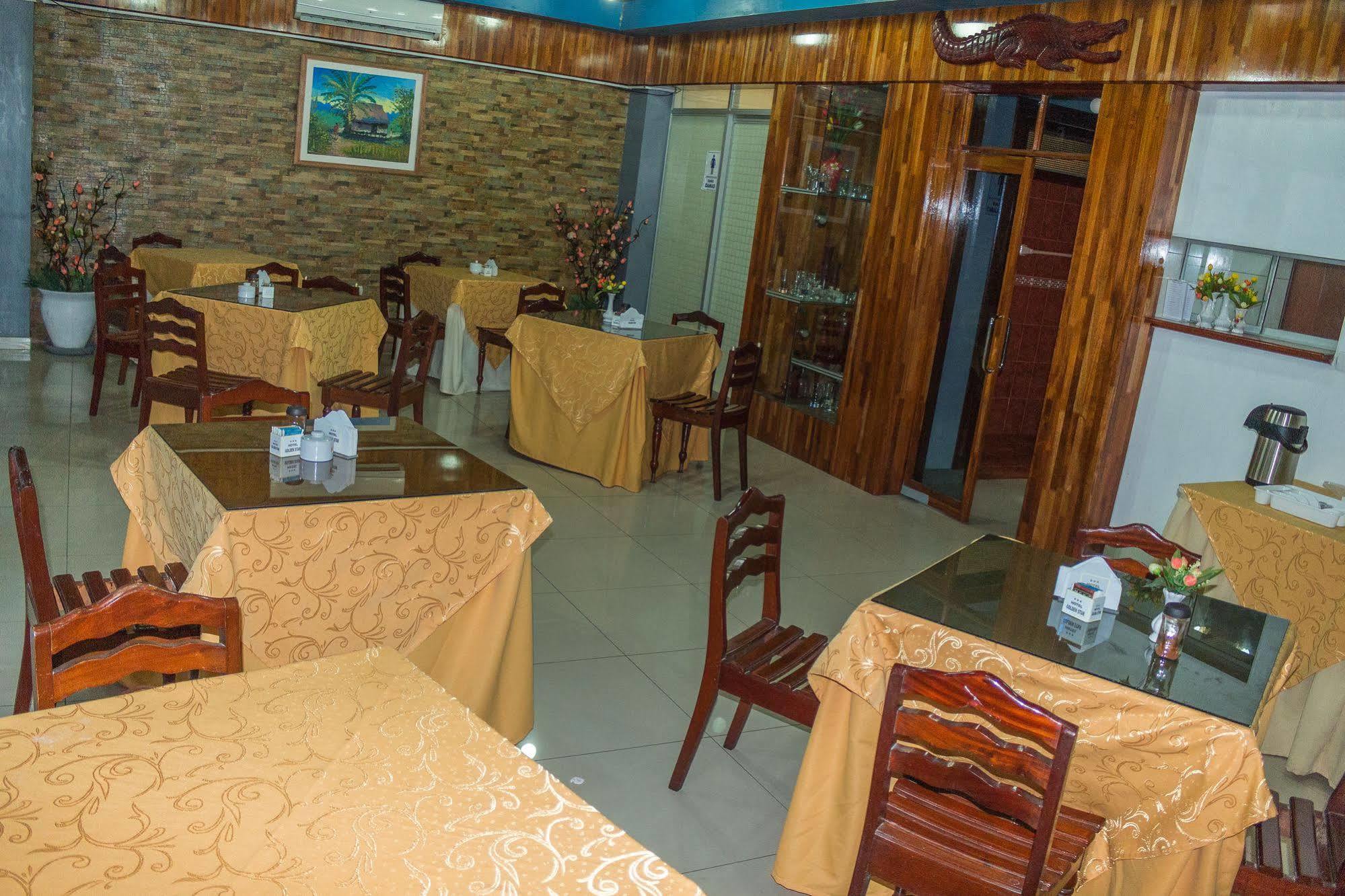 איקיטוס Hotel Golden Star מראה חיצוני תמונה