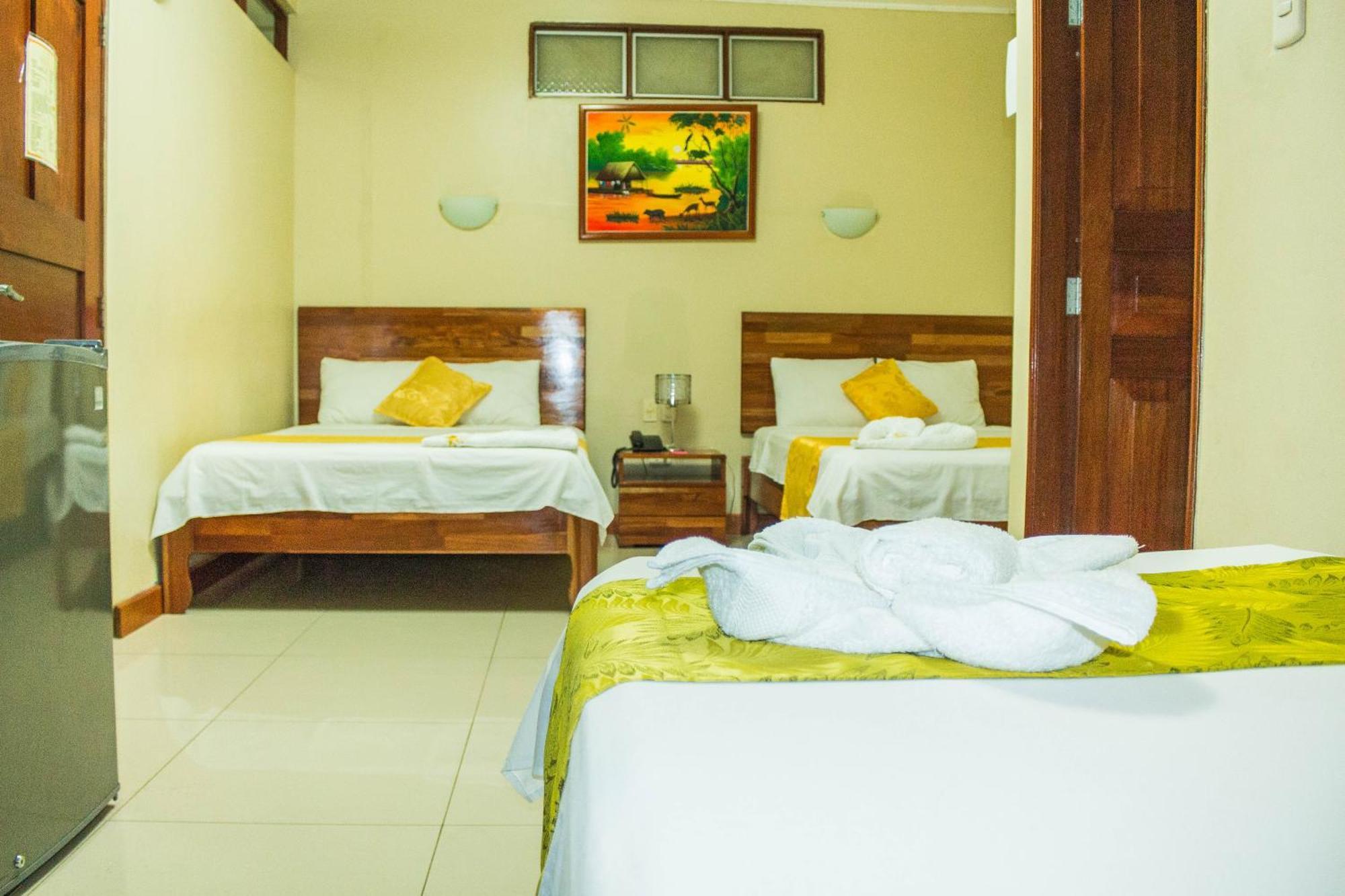 איקיטוס Hotel Golden Star מראה חיצוני תמונה